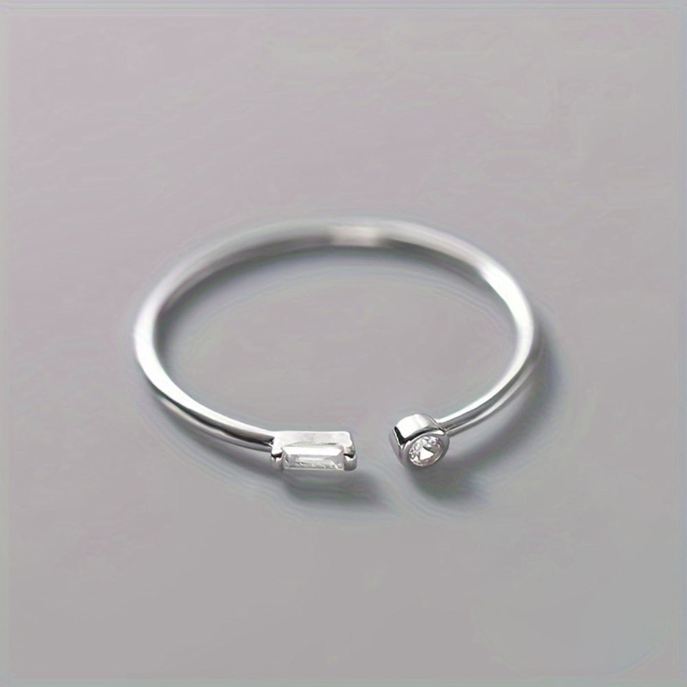 Minimalistisk ring med zirkonia