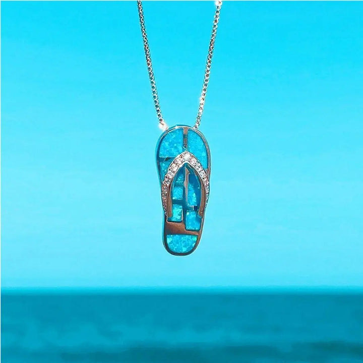 Halsband med Flipflophänge och Blå Opaldetaljer