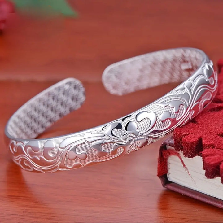 Vintageinspirerat Öppet Armband i Silverton