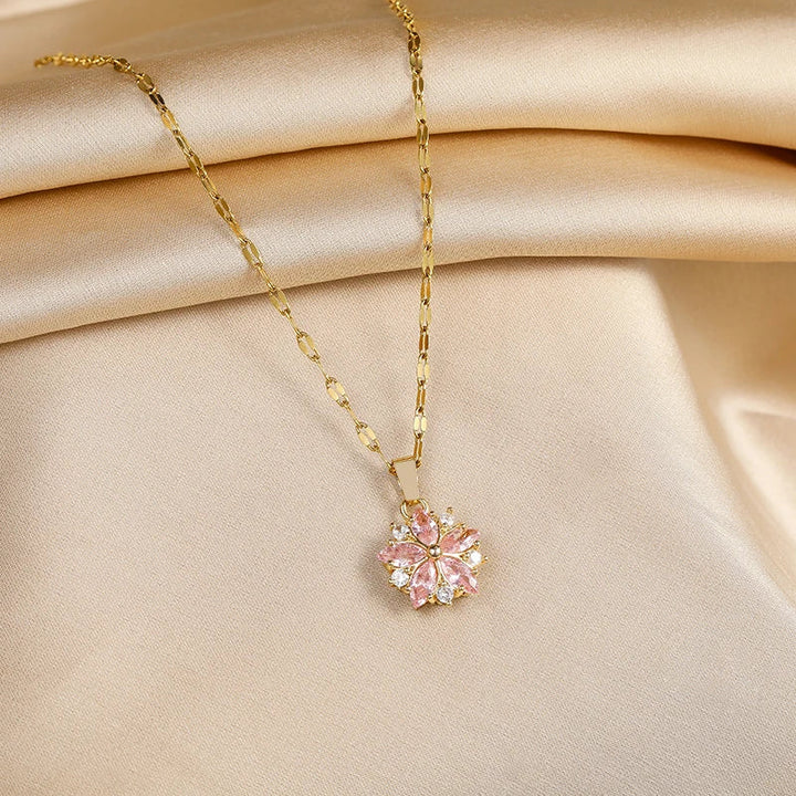 Liora Halsband med Rosa Blomhänge