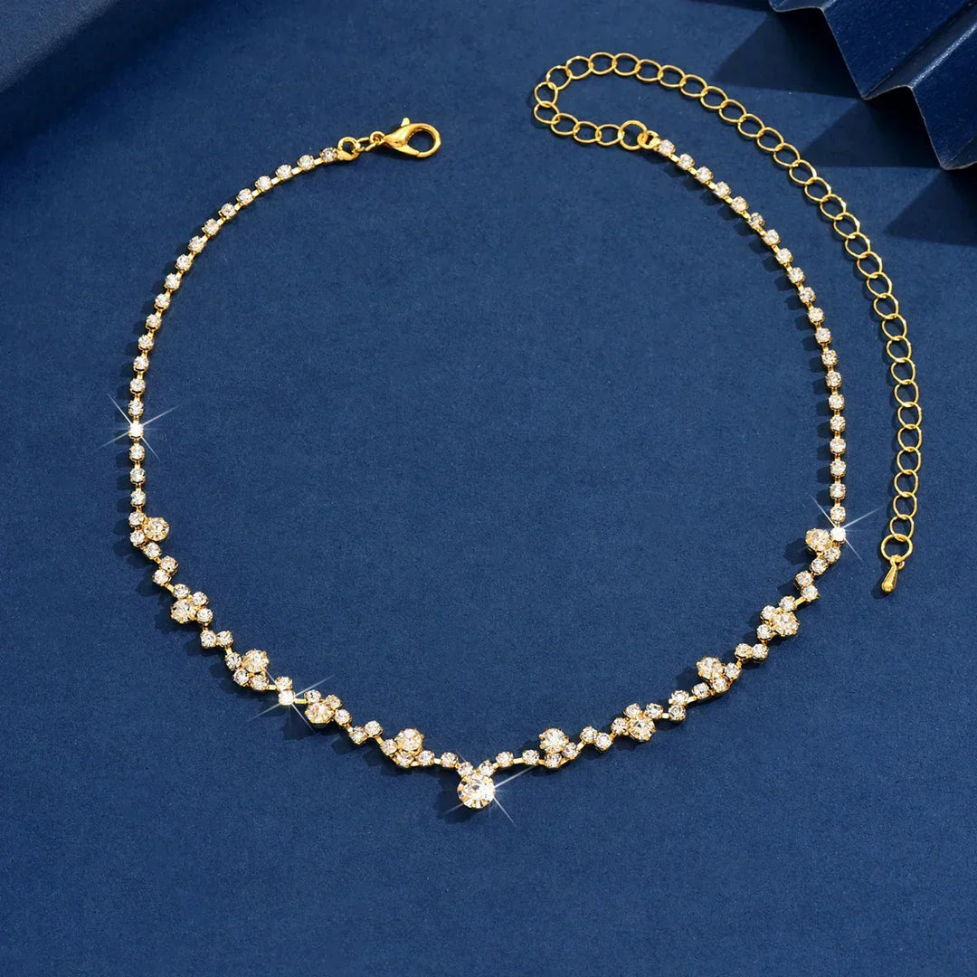 Elegant Brudhalsband med Kristalldetaljer