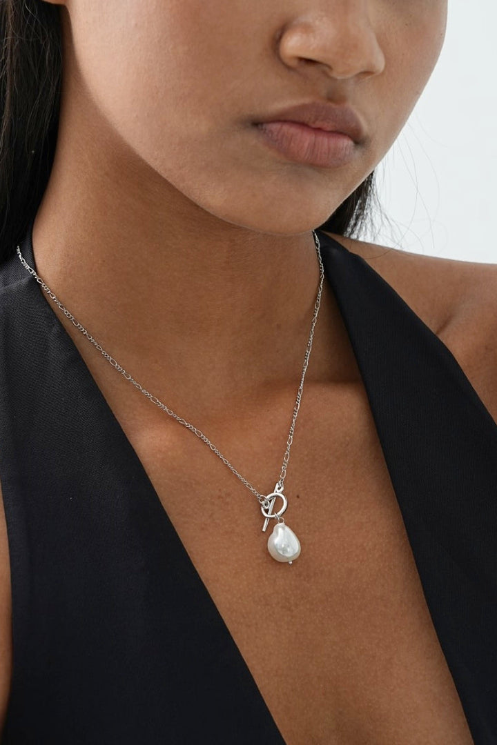 Elegant Halsband med Pärlhänge