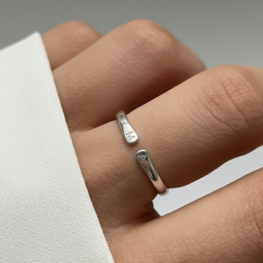 Justerbar Ring med Initialer