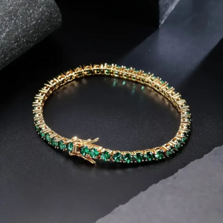 Armband med gröna detaljer