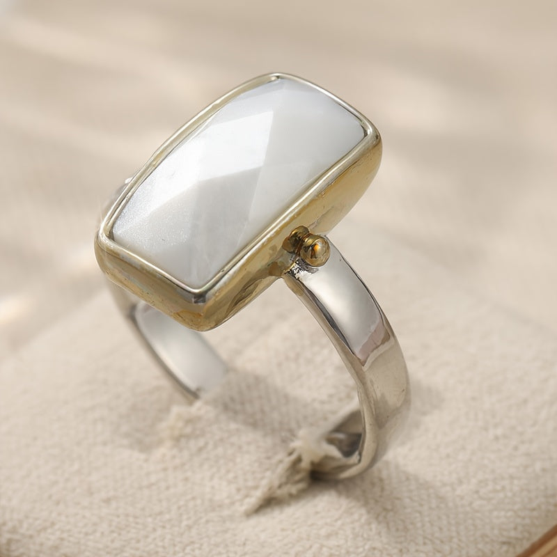 Bohemisk ring med pärlemor