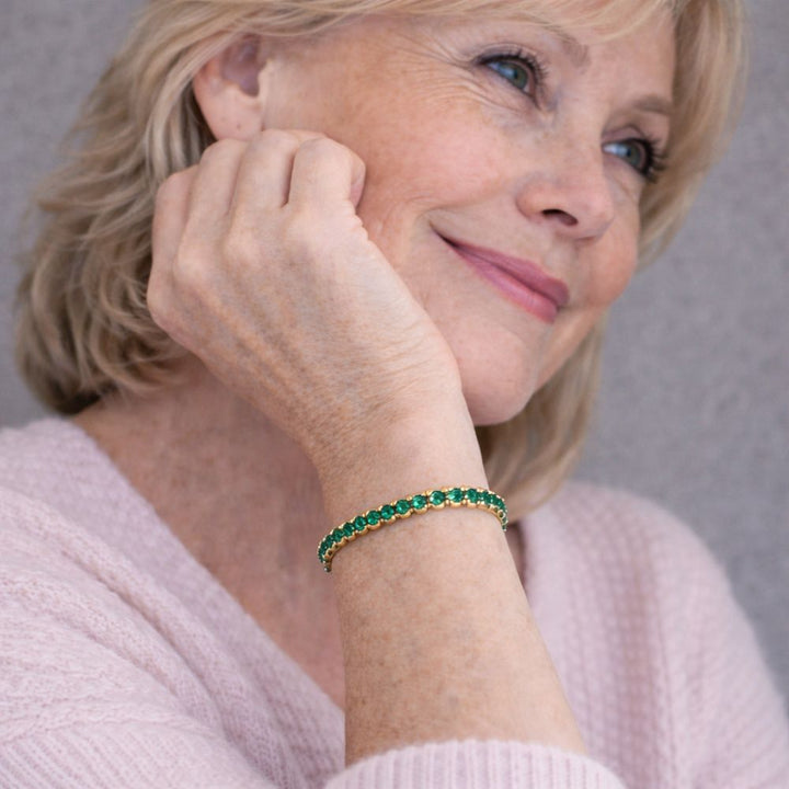 Armband med gröna detaljer