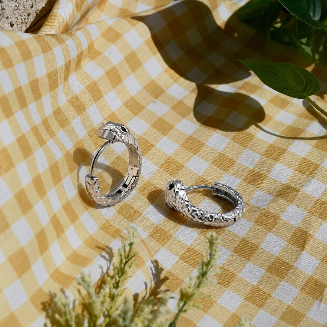 Ormformade Ringörhängen